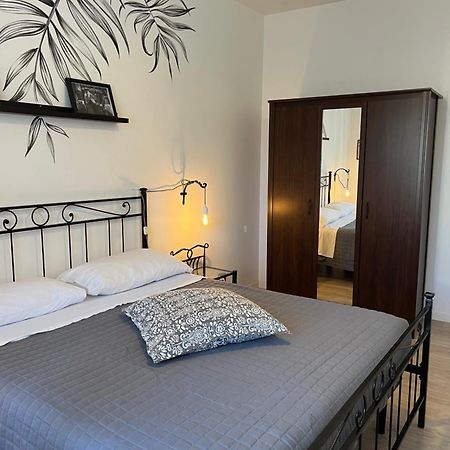 Eufonia Vinyl Friendly Apartment Řím Exteriér fotografie