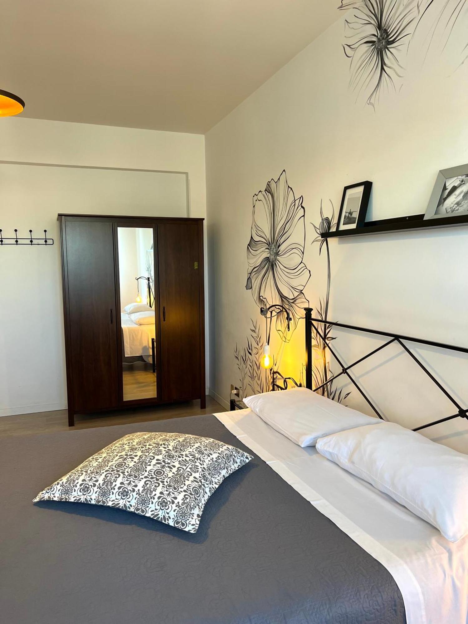 Eufonia Vinyl Friendly Apartment Řím Exteriér fotografie
